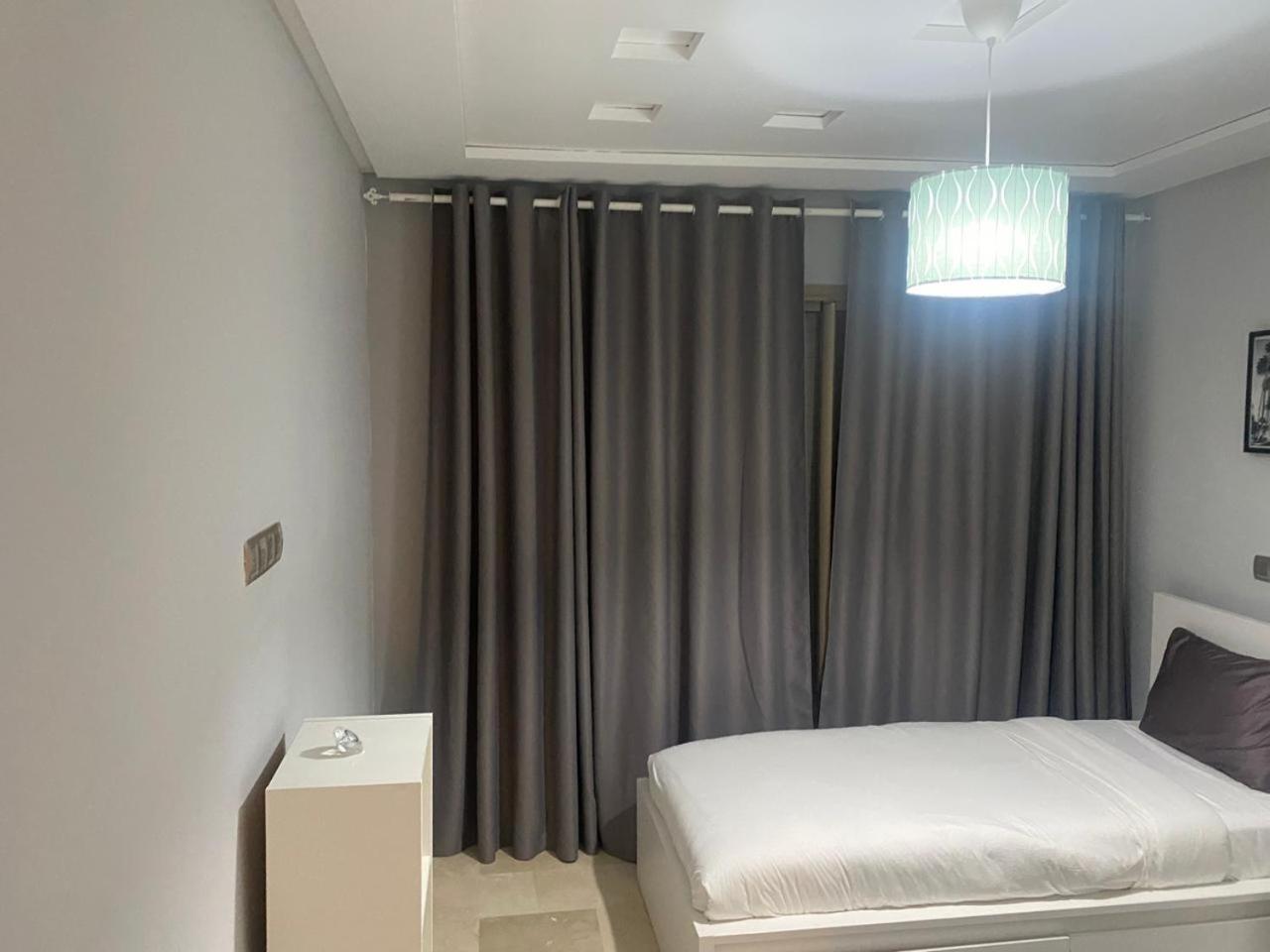 De Luxe Marina Avec Vue Sur Piscine Tamaris Apartamento